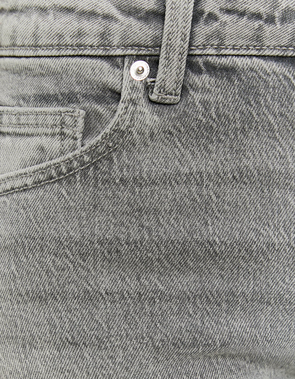 Detail of Tally Weijl grey low waist straight leg jeans with front pocket and belt loop