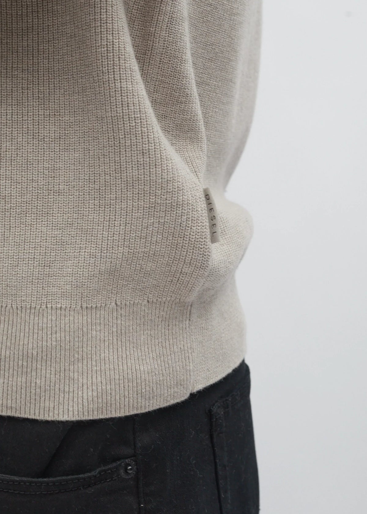 Diesel Daxton Sweater Beachcomber light grey knit with side seam logo detail