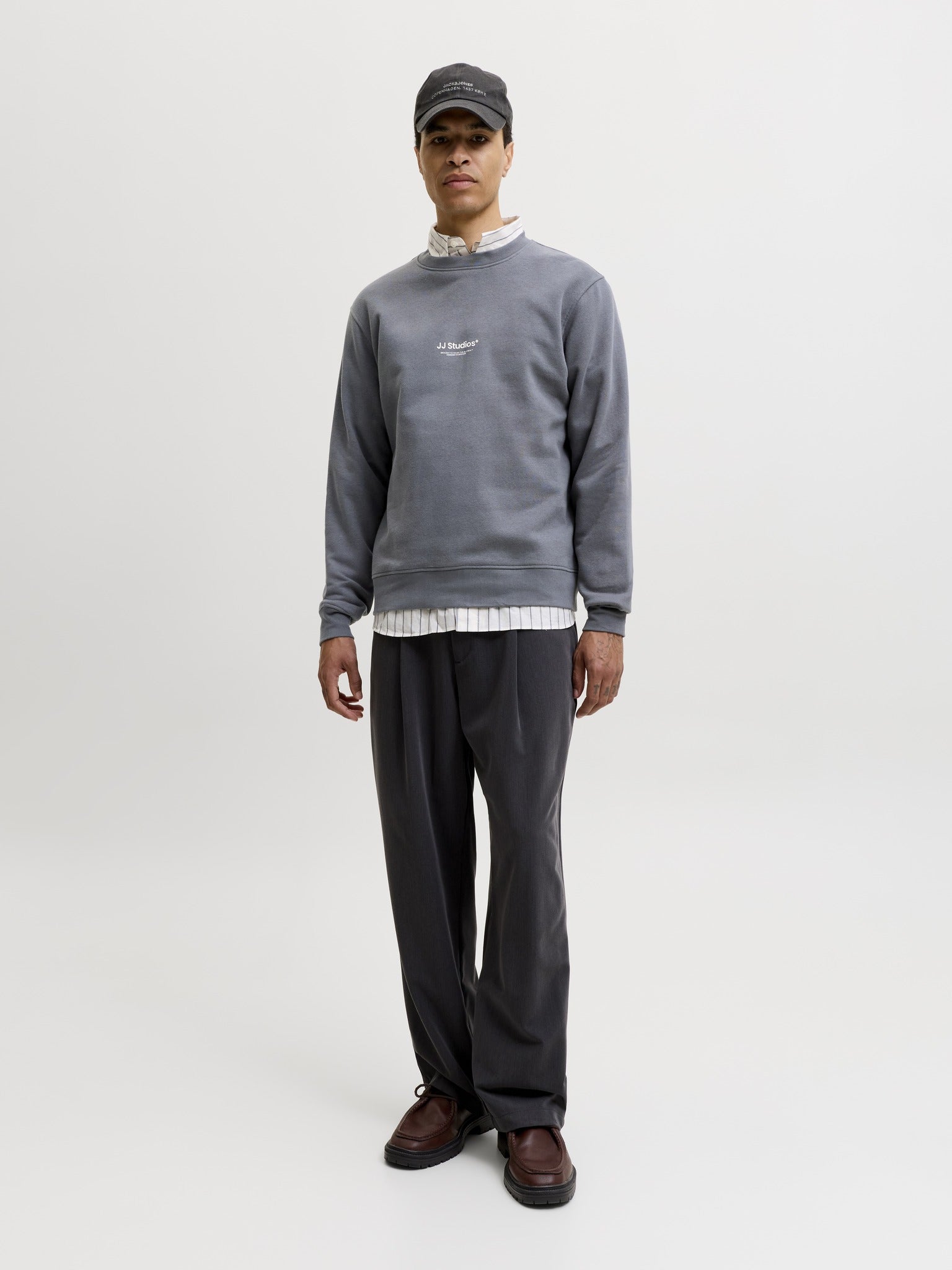 JACK & JONES Soho Sweatshirt Crew Neck in Turbulence upper body view