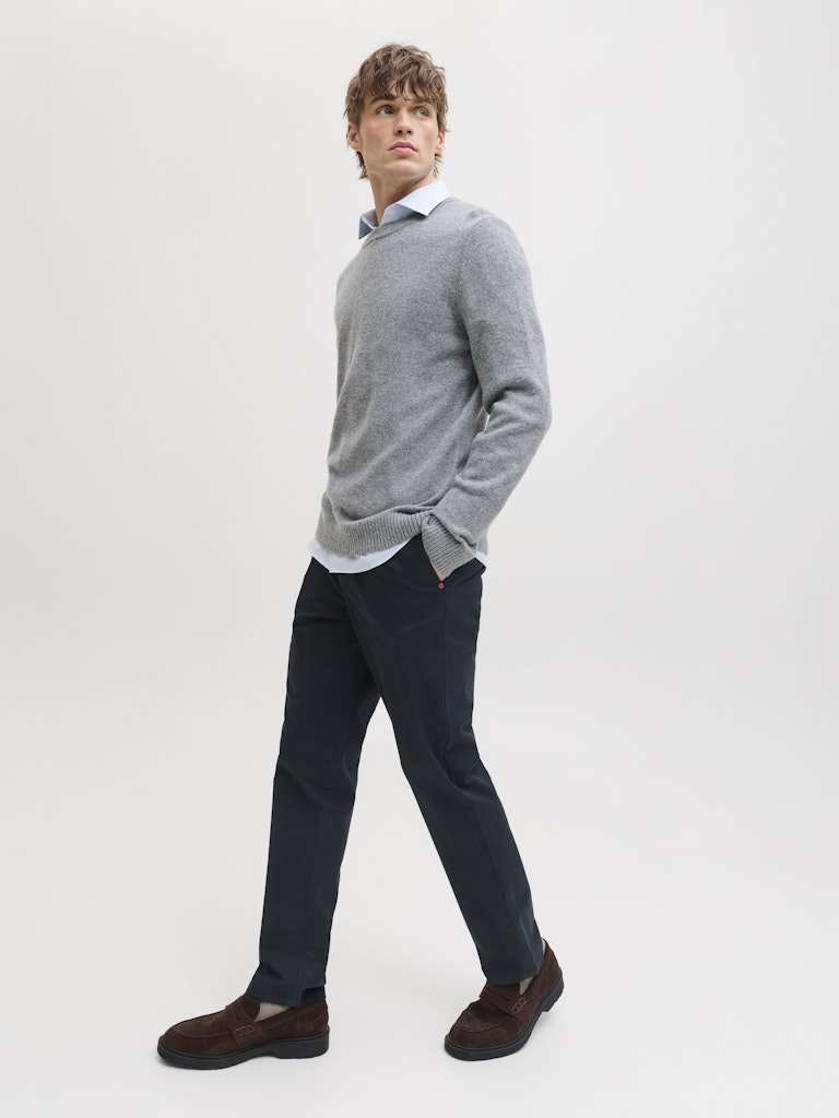 JACK & JONES Ollie Vance Relaxed Fit Chino - Dark Navy DARK NAVY model front view