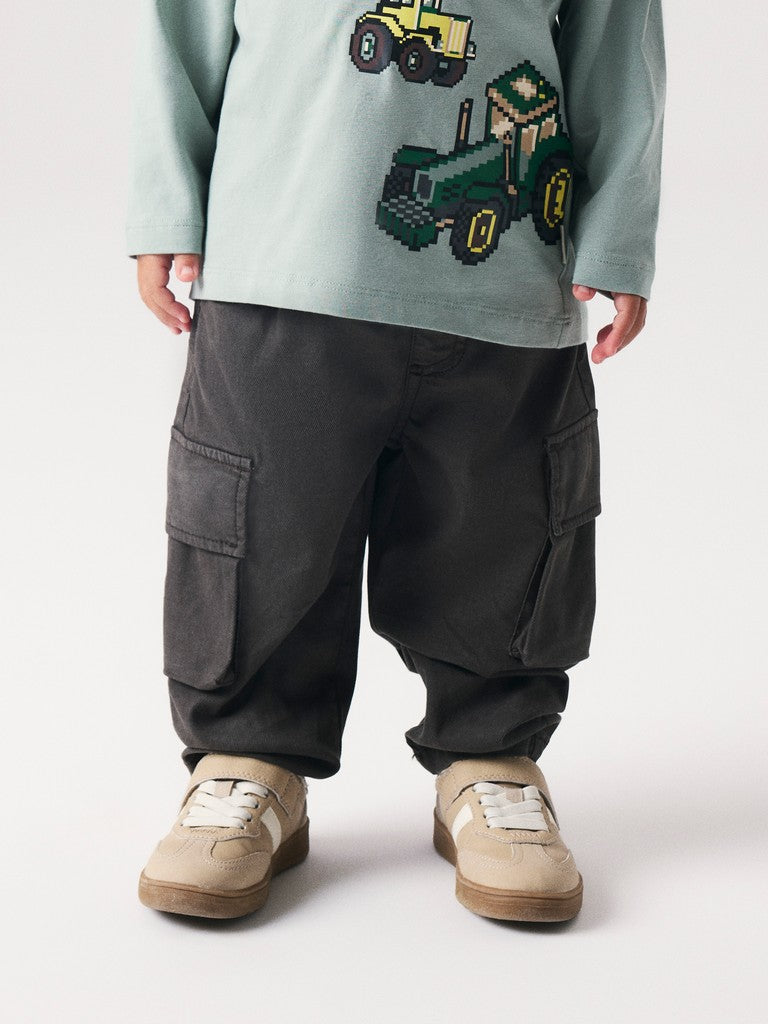 NAME IT Ben Tap Cargo Twi Pant 8950 - Closer View of the Front