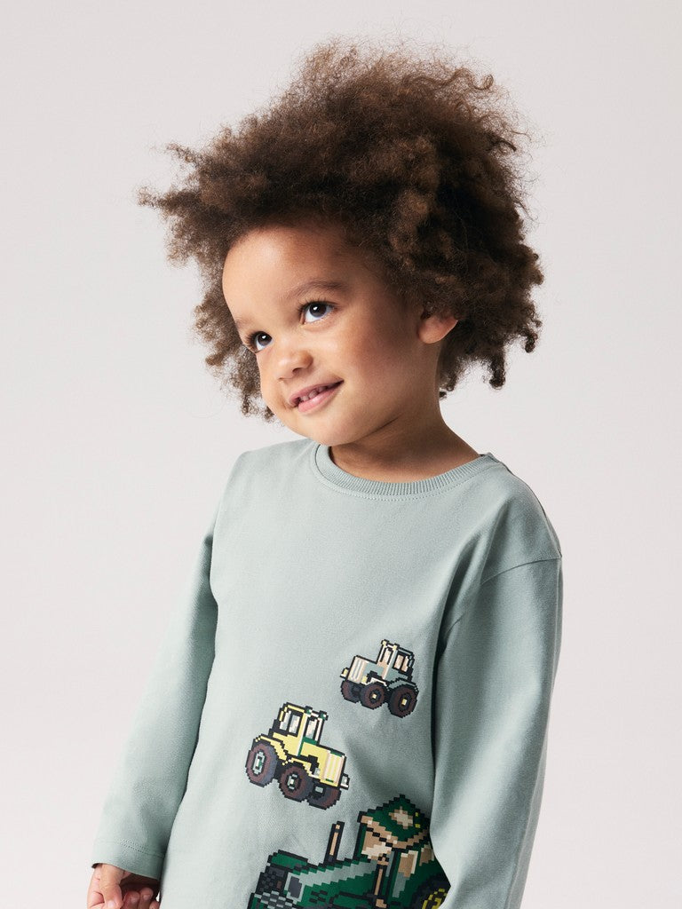 NAME IT Lawrence Long Sleeve Top in Green Milieu front model view