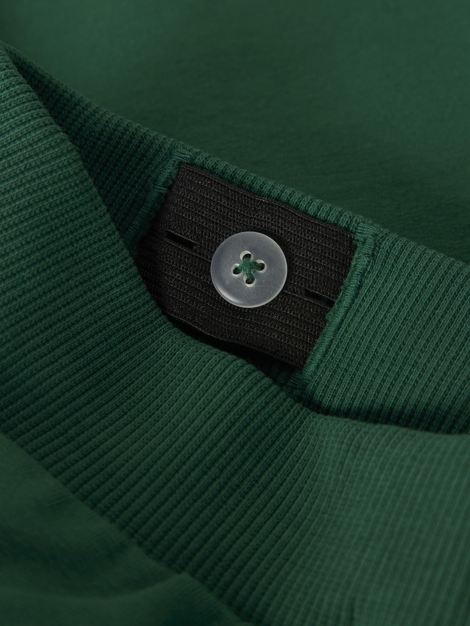 NAME IT Leon Sweat Pants in Evergreen button detail