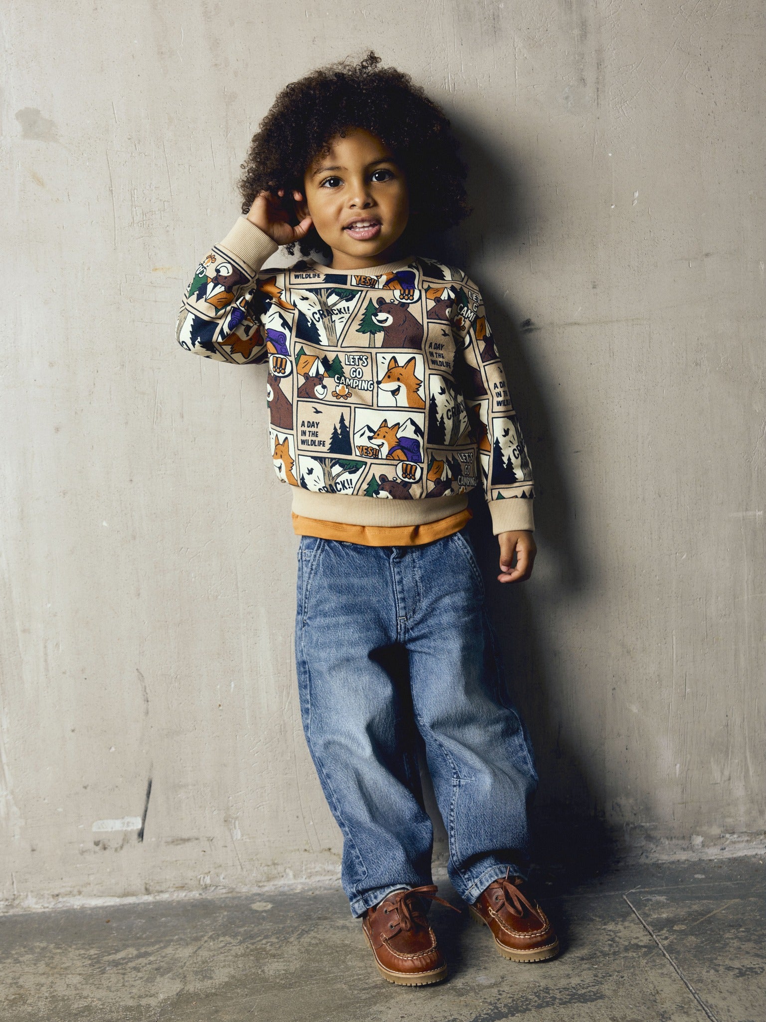 NAME IT Oswaldy Long Sleeve Sweatshirt in Sesame graphic pattern