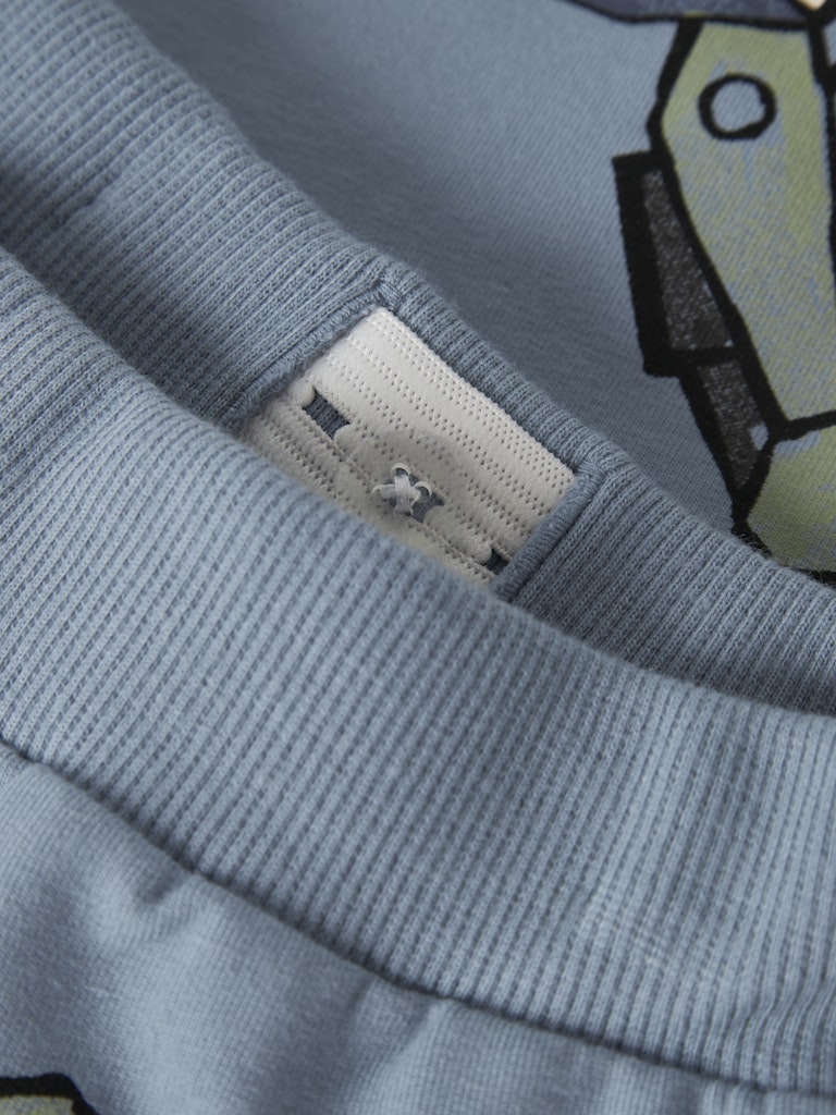 NAME IT Kark Sweatpants in Ashley Blue waistband detail