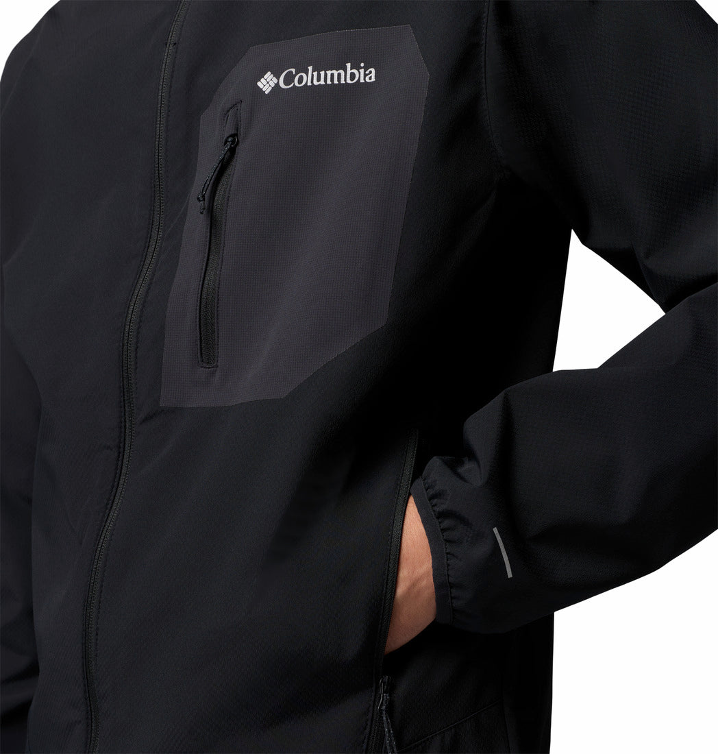 Columbia Mens Tall Heights III Hooded Softshell in black, chest pocket and cuff detail
