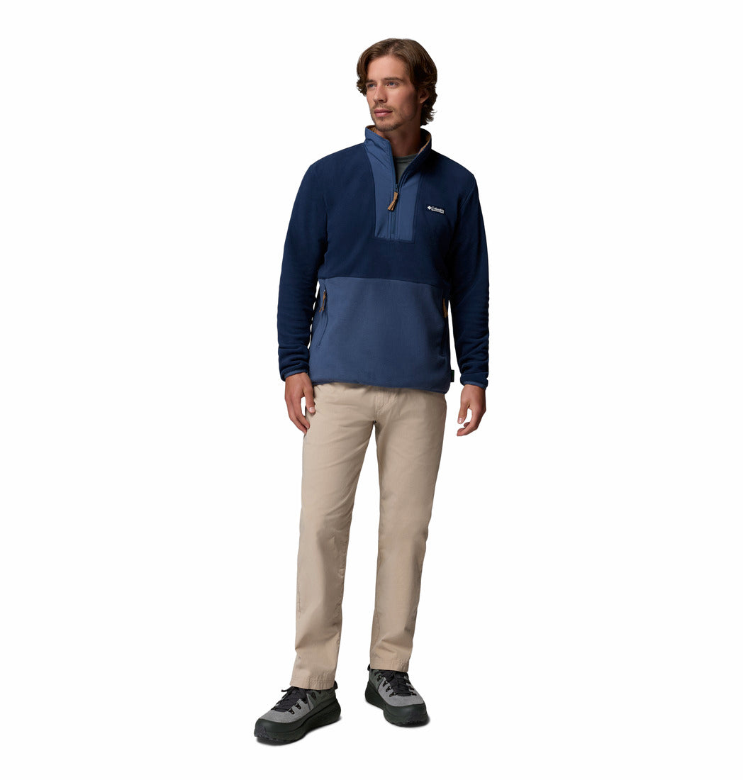 Full length view of Columbia Sequoia Grove II Half-Zip Fleece in Collegiate Navy on model