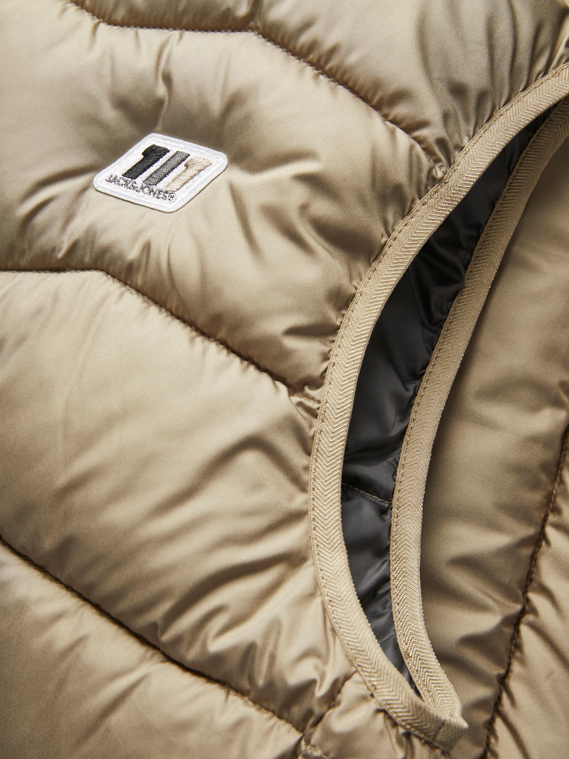 Men's Jorsky Light Bodywarmer-Coriander-Logo View