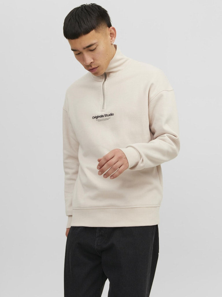 Men's Vesterbro Sweat Quarter Zip-Moonbeam-Model Front View