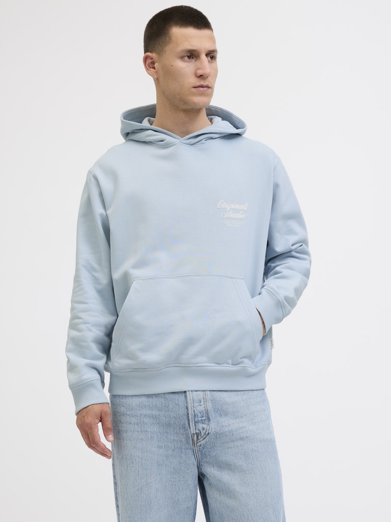 JACK JONES ORIGINALS Norrebro Typo Back Sweat Hood-Skyway Skyway front view
