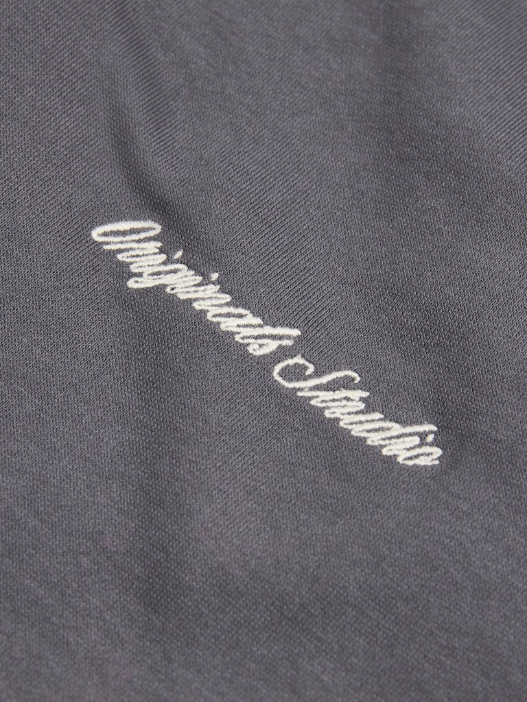 Men's Norrebro Emb Sweat Crew-Asphalt-Logo View
