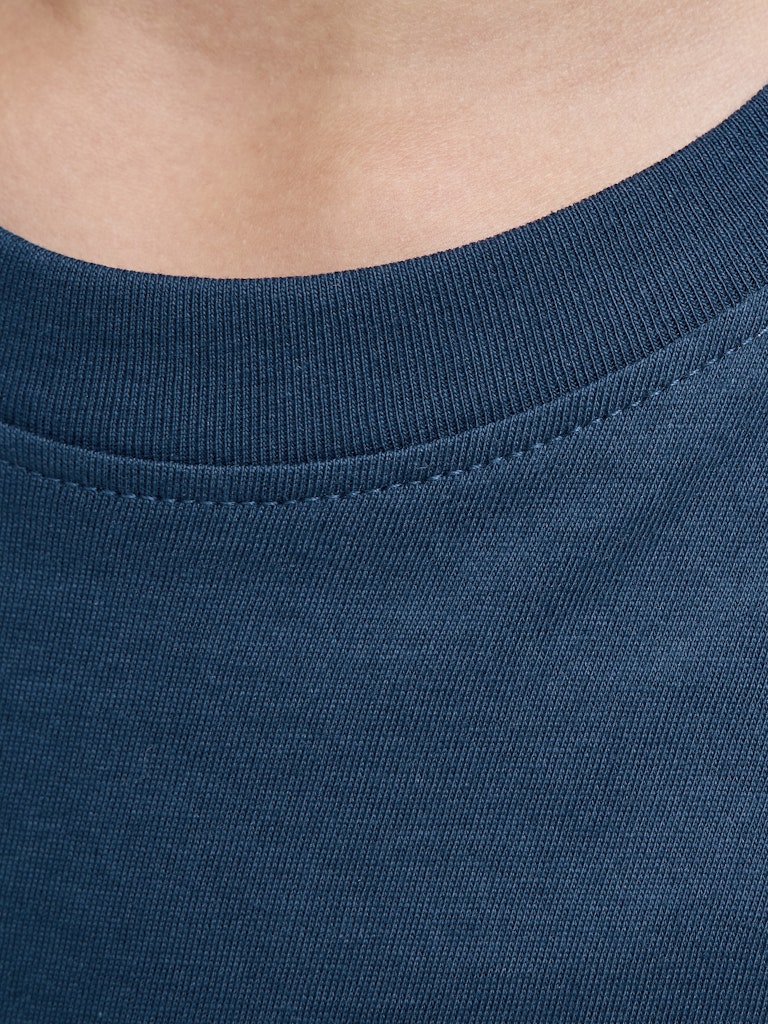 Condor Tee Short Sleeve Crew Neck Junior-Titan-Neck View