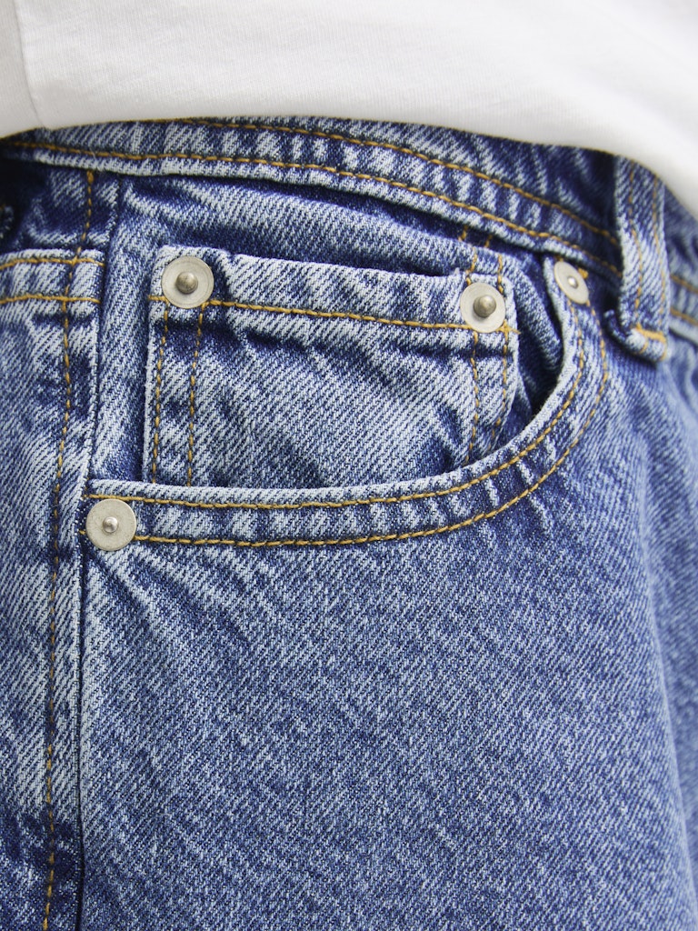Jack Jones Youths Chris Junior 854 Relaxed Fit Blue Jeans BLUE flat front view
