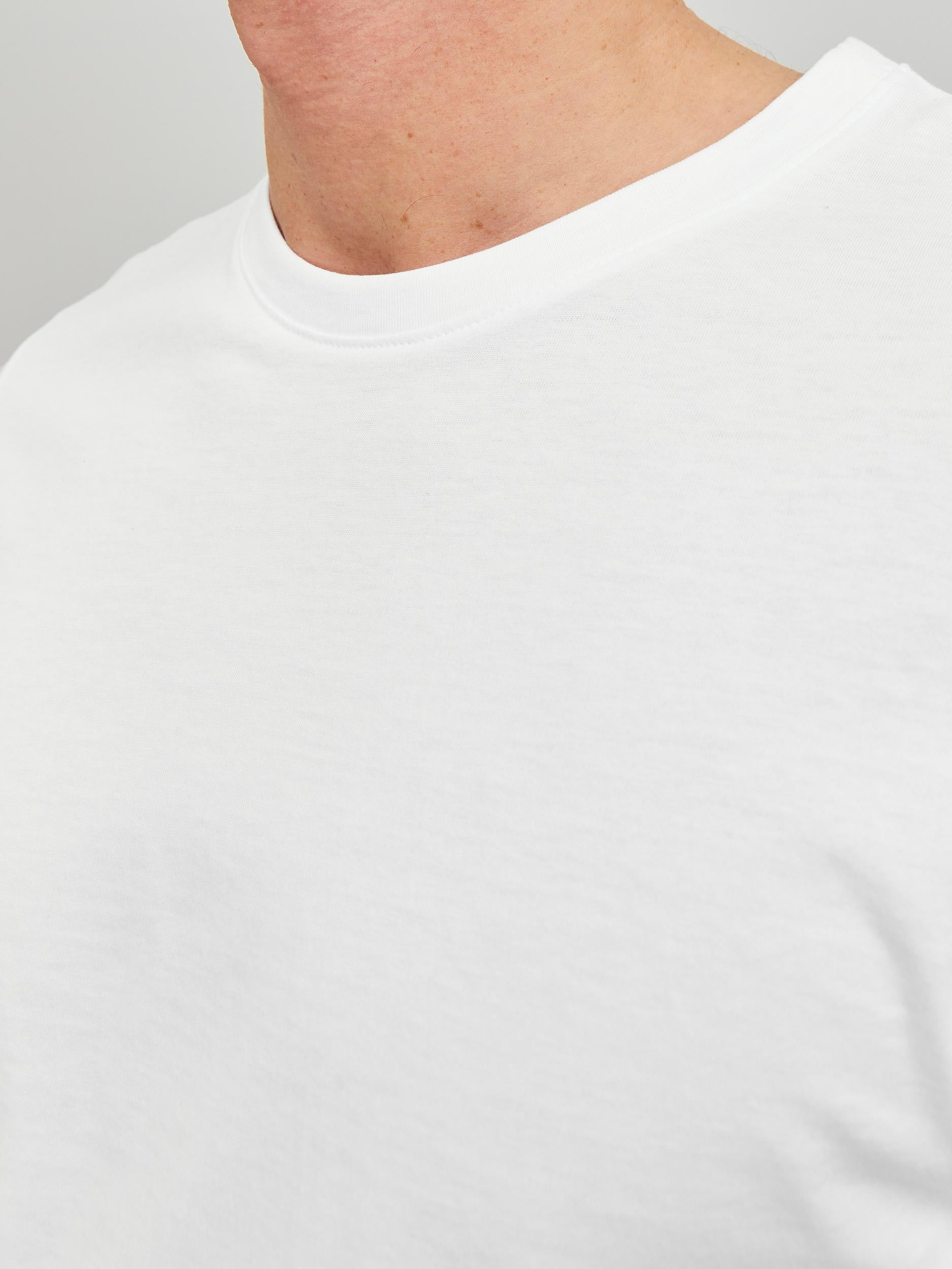 Men's Organic Basic Tee Short Sleeve O-Neck-White-Neck View