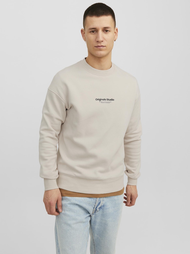 Men's Vesterbro Sweat Crew Neck-Moonbeam-Model Front View
