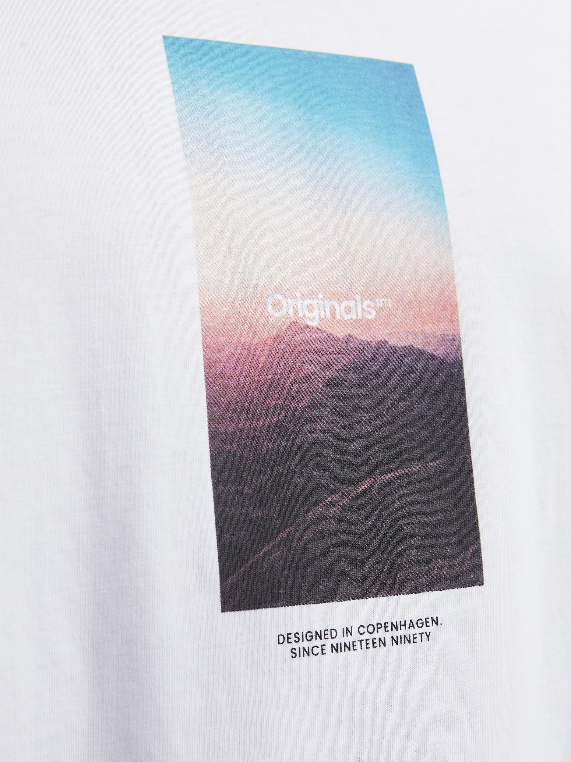 JACK JONES ORIGINALS Vesterbro Picture Tee Short Sleeve Crew Neck-Bright White Bright White back view
