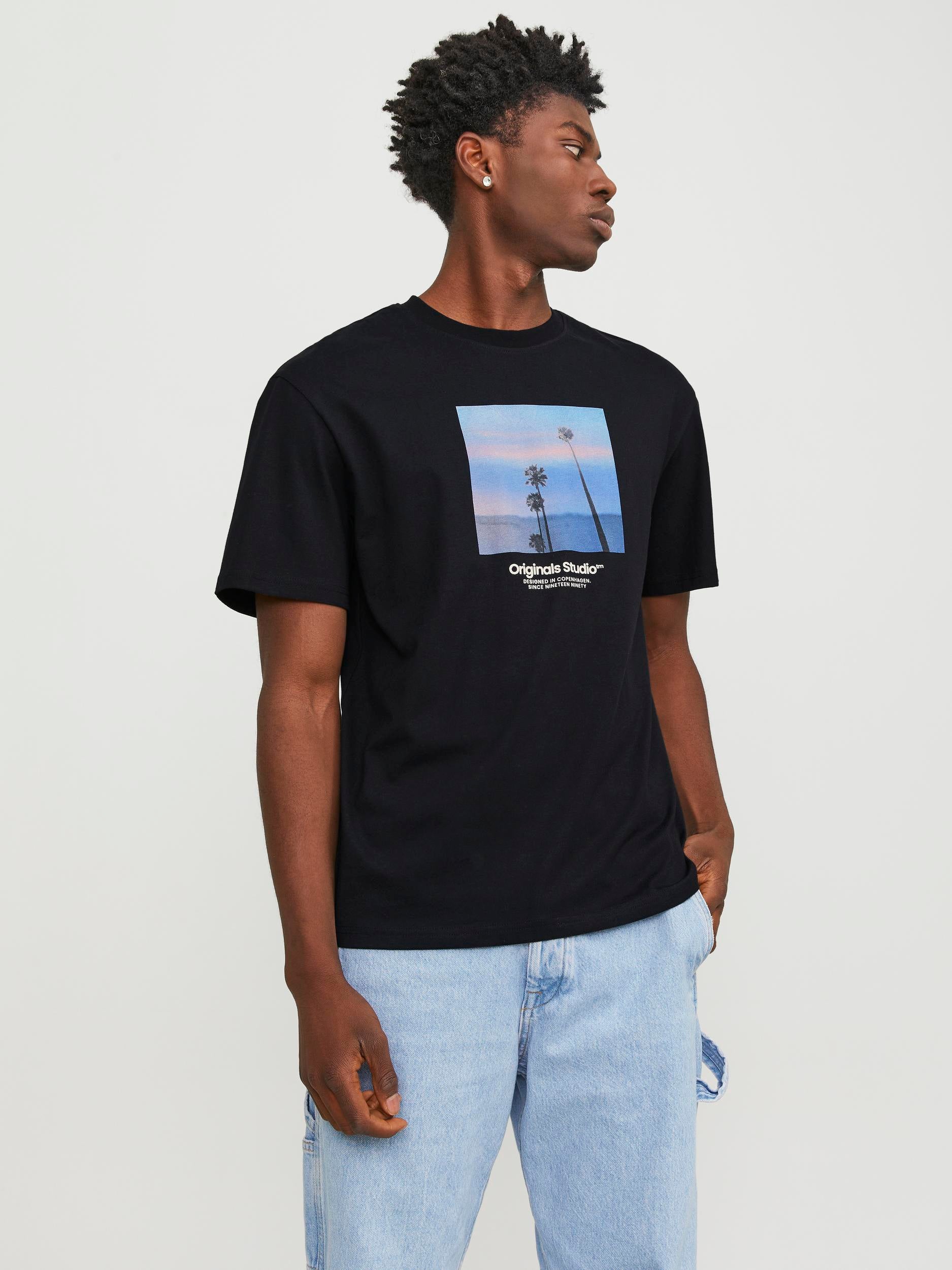 JACK JONES ORIGINALS Vesterbro Picture Tee Short Sleeve Crew Neck-Black Black front view