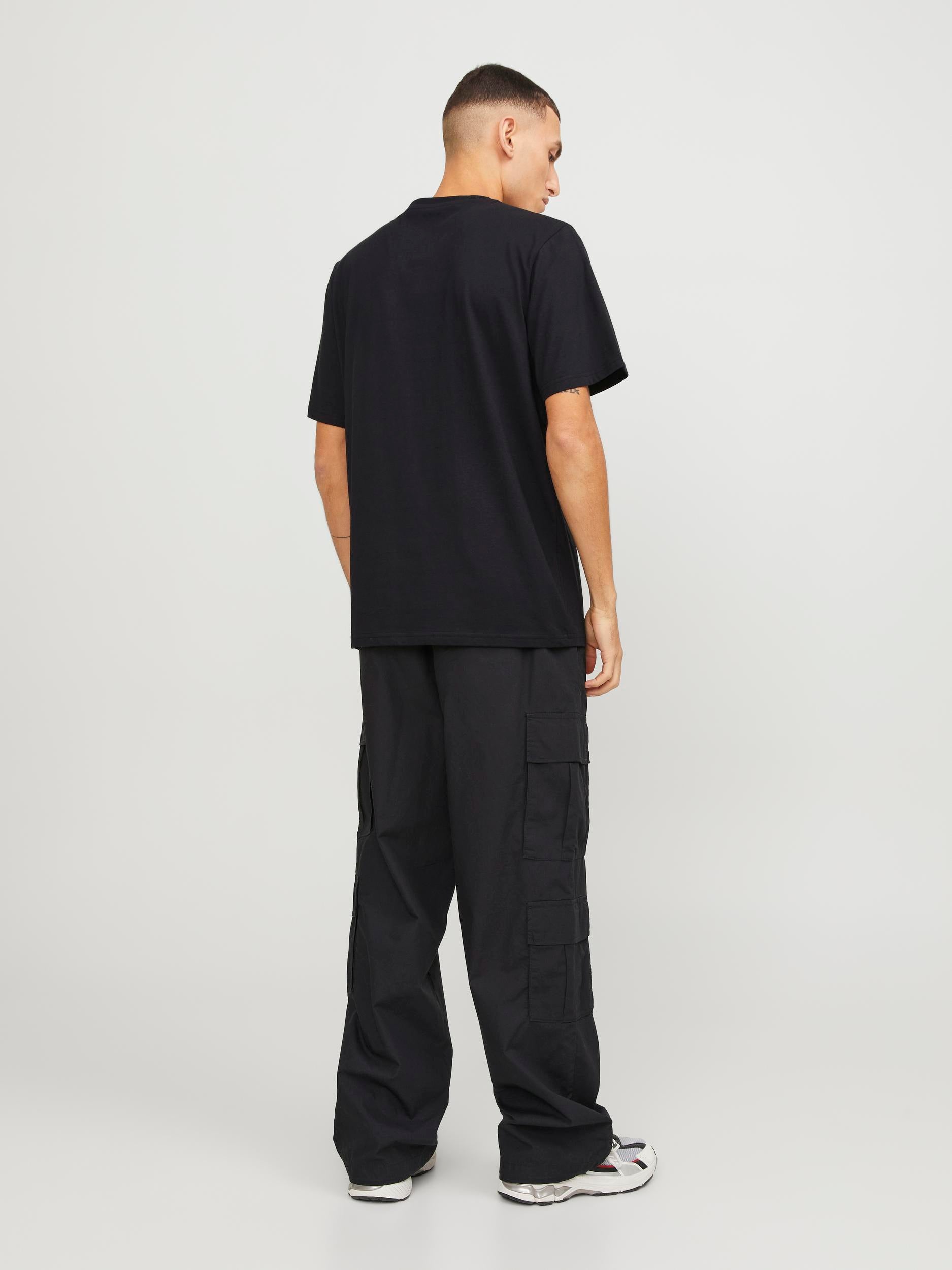 Men's Map Logo Tee Short Sleeve Crew Neck-Black-Model Back View