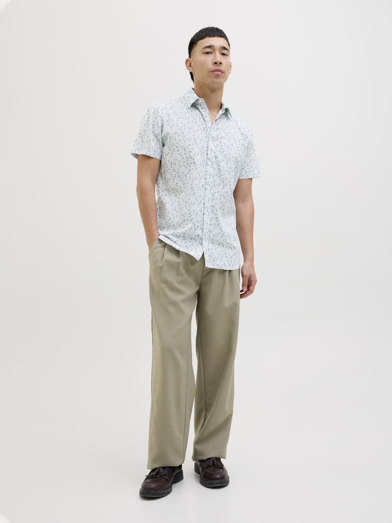 JACK JONES PREMIUM Summer Print Short Sleeve Shirt-White White model front view