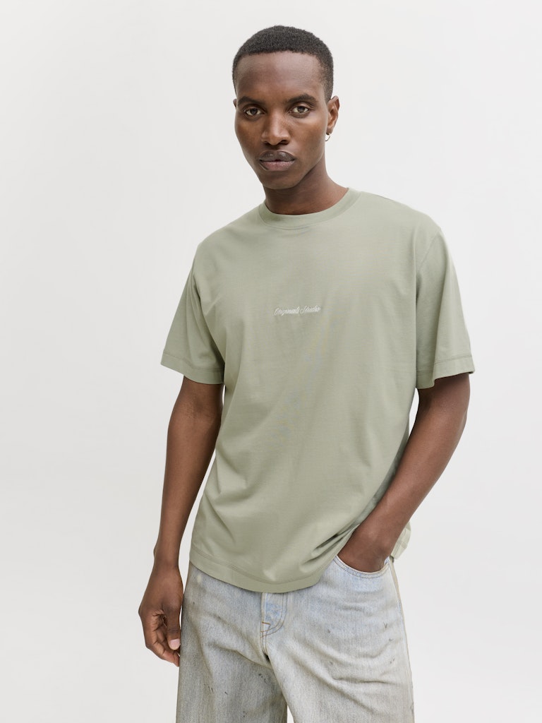 Men's Norrebro Emb Tee Short Sleeve Crew Neck-Seagrass-Model Front View