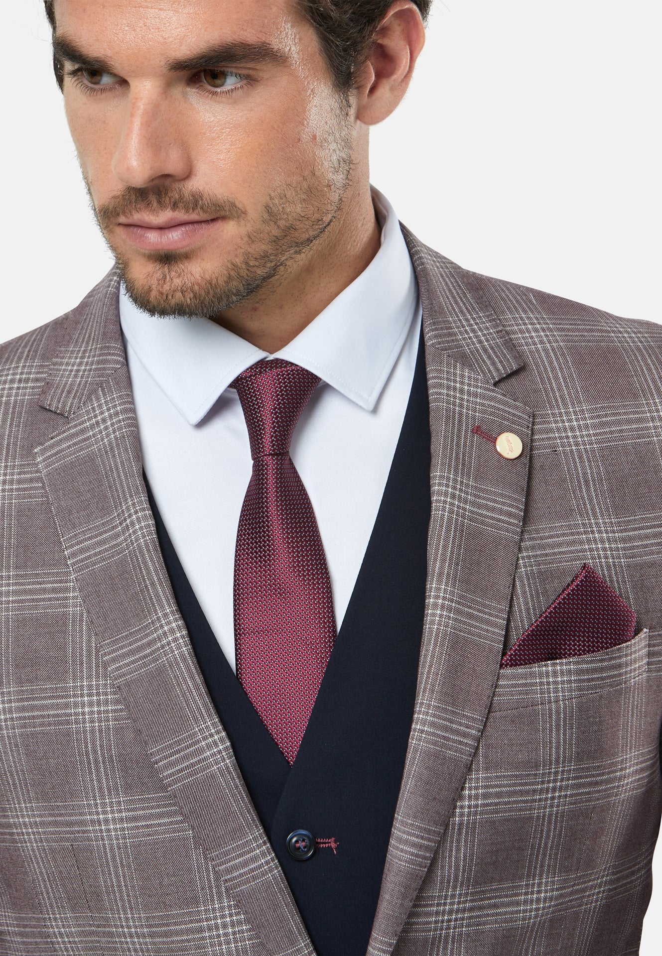 Men's Jackson Plum 3 Piece Suit-Closer View
