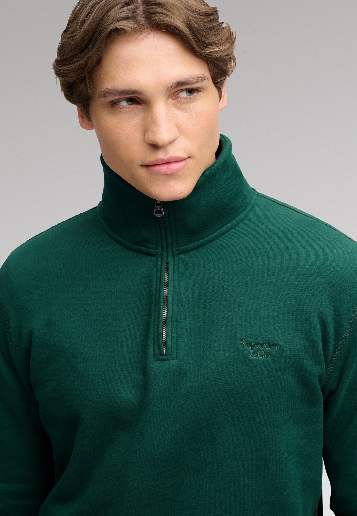 Superdry Essential Serif Logo Half Zip in Varsity Green upper body view