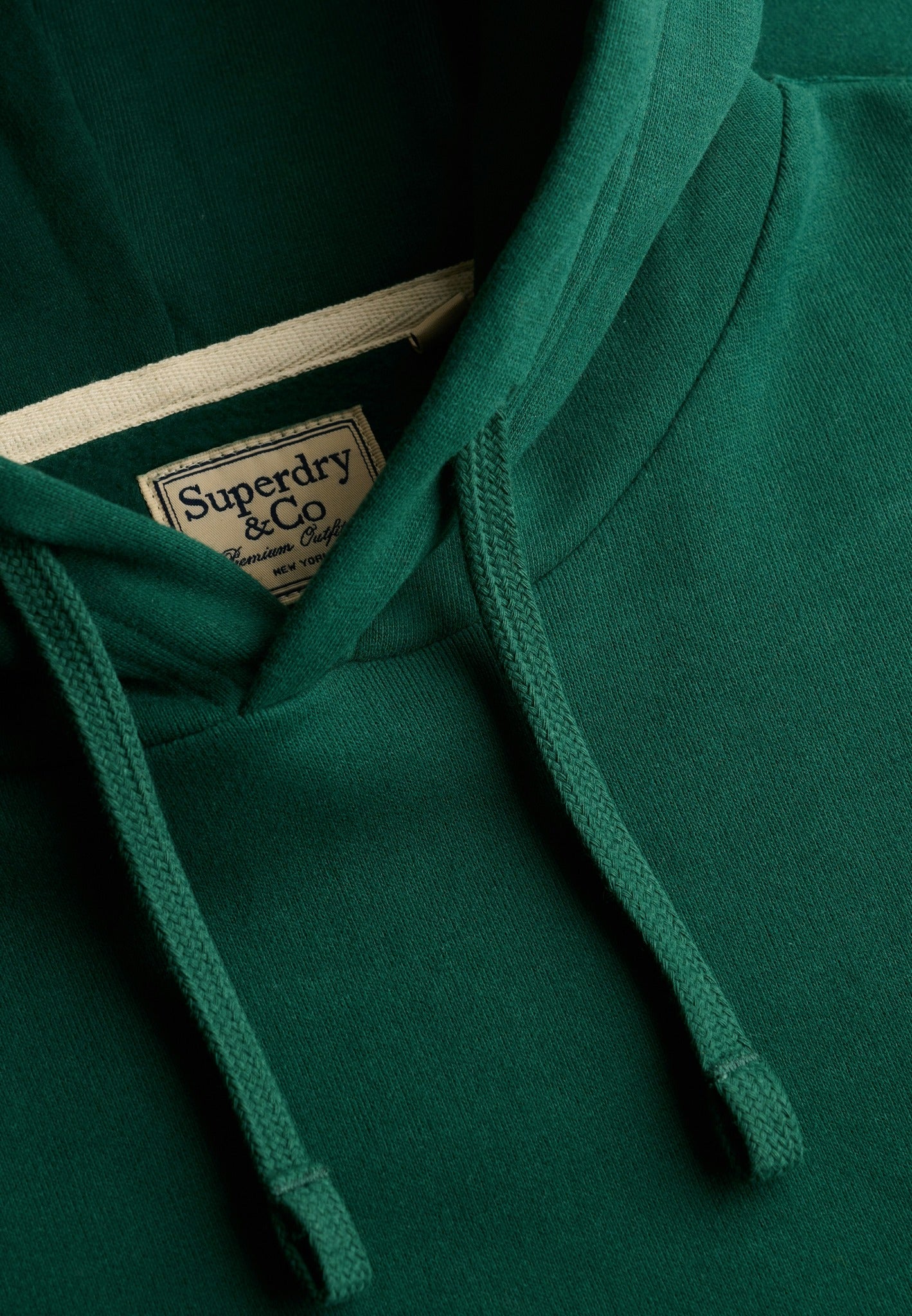 Superdry Essential Sdco Logo Hood in Varsity Green hood drawstring detail