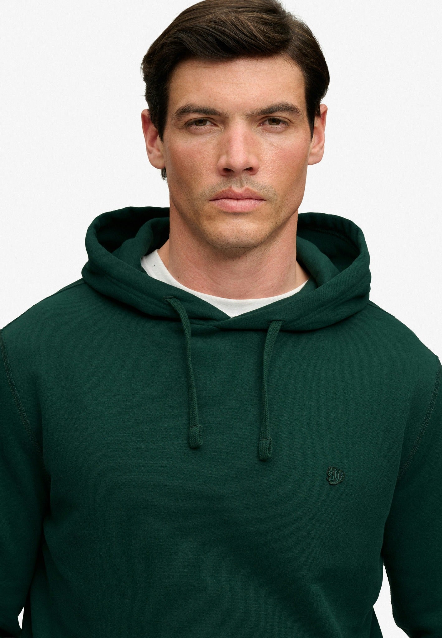 Superdry Essential Sdco Logo Hood in Varsity Green half model view