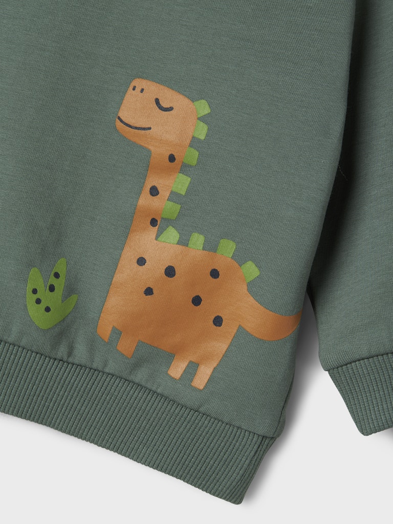 Newborn Vonne Long Sleeve Sweat-Dark Forest-Close Up View