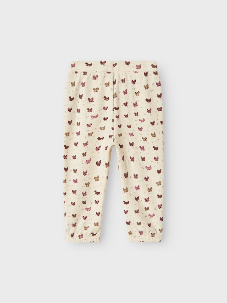 NAME IT Ribow Summer Sand Pant Summer Sand model front view