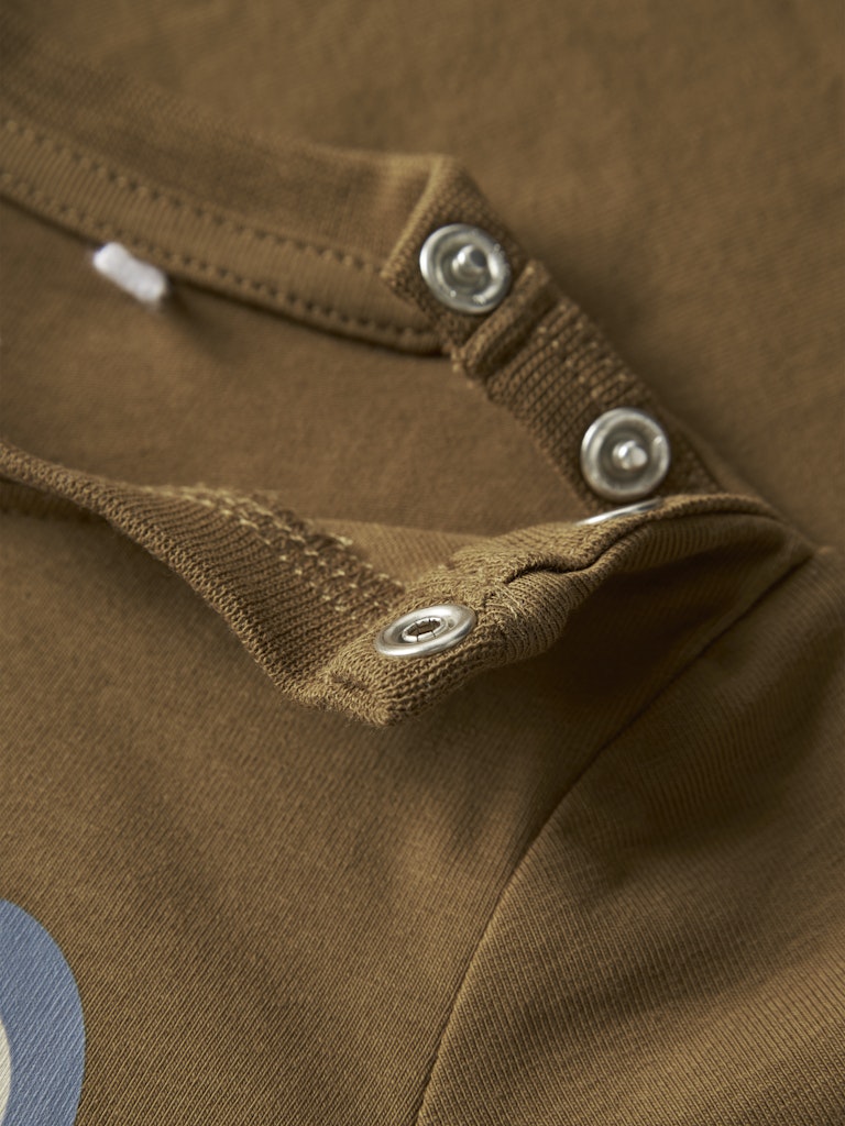 NAME IT Shout Long Sleeve Top-Rubber Rubber detail view