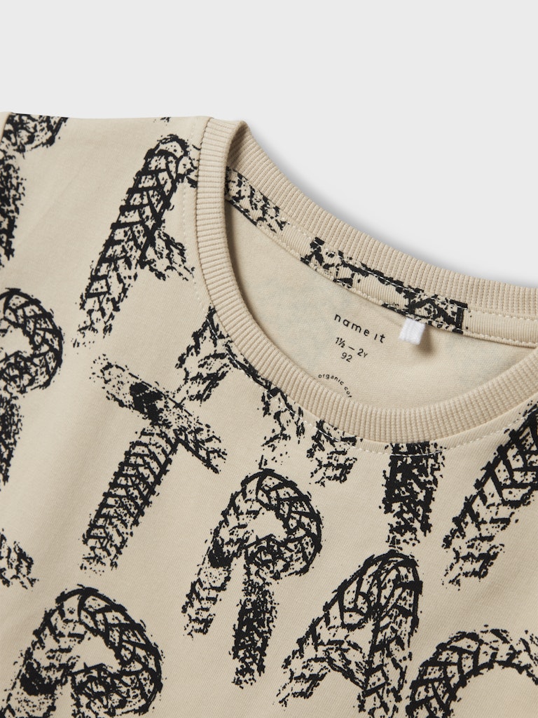NAME IT Leander Short Sleeve Top Dusty Blue close up view