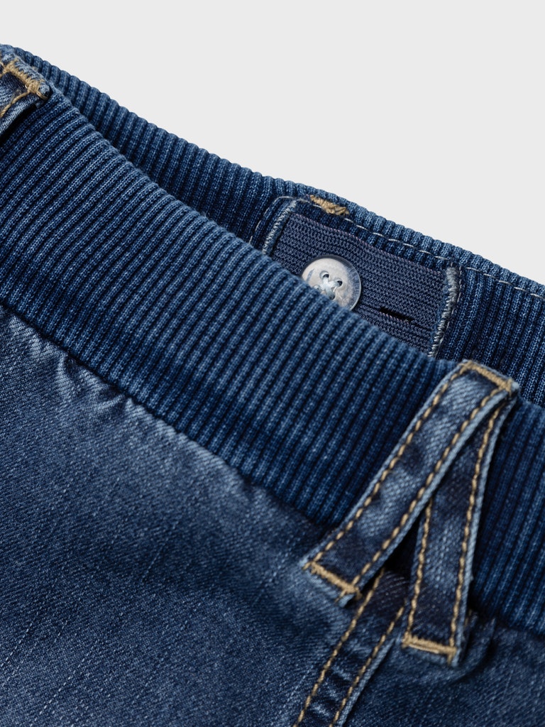 NAME IT Ben Baggy Cargo Jeans 9770-Dark Blue Denim DARK BLUE DENIM model front view