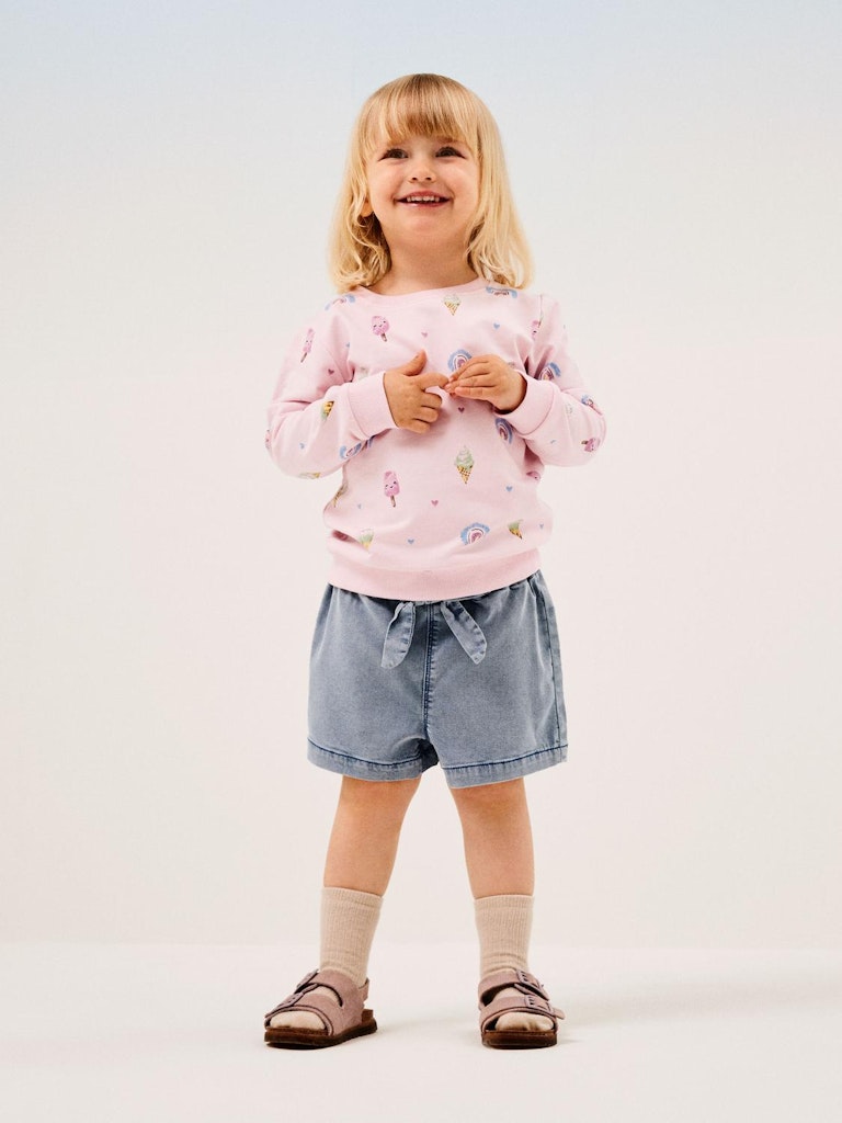 Girl's Fransia Light Sweat-Parfait Pink-Model Front View