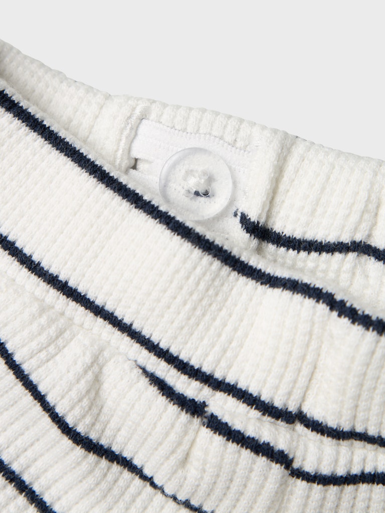 Newborn's Fully Pant-Cloud Dancer-Close Up View