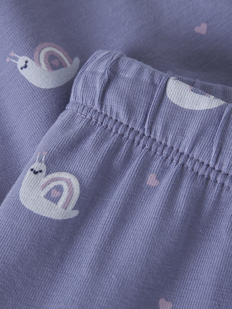 NAME IT Vuvivian Legging Swamp close up view