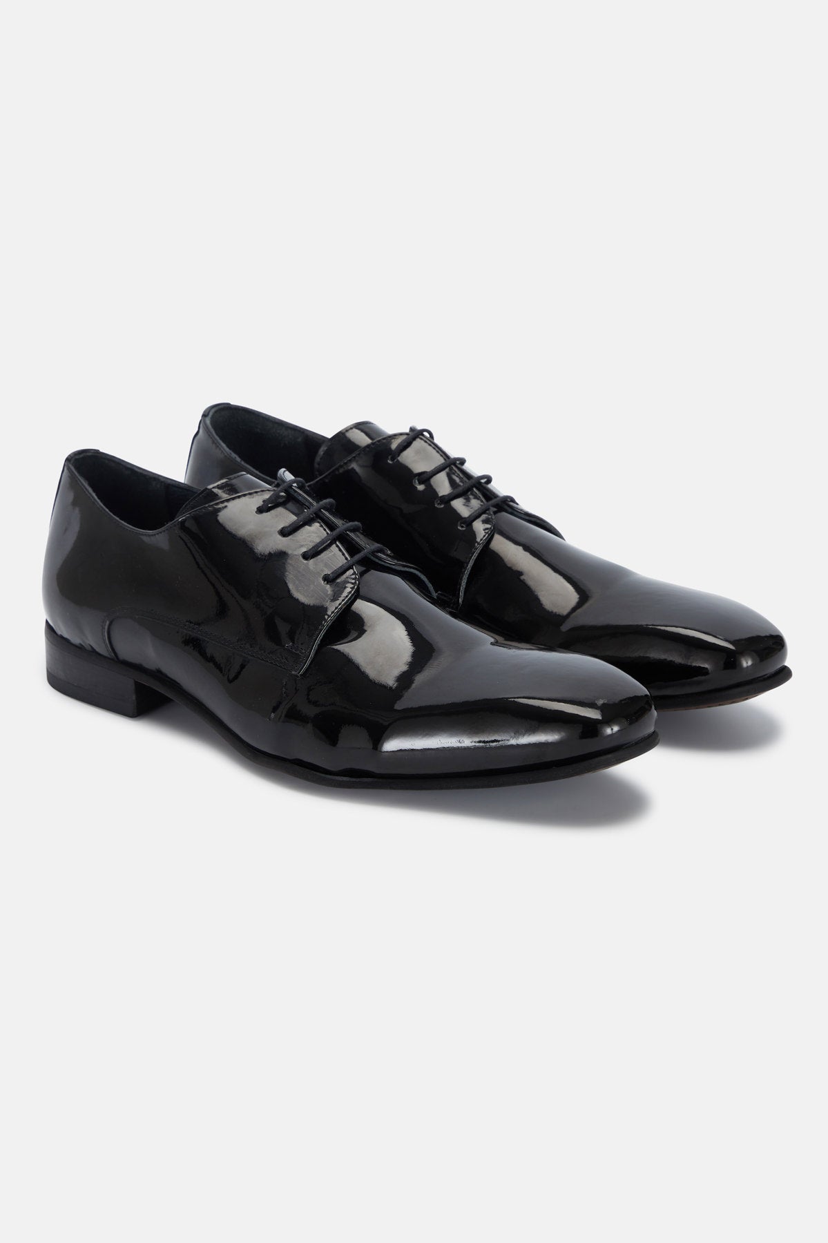 Side view of the David black patent tuxedo shoe by Benetti
