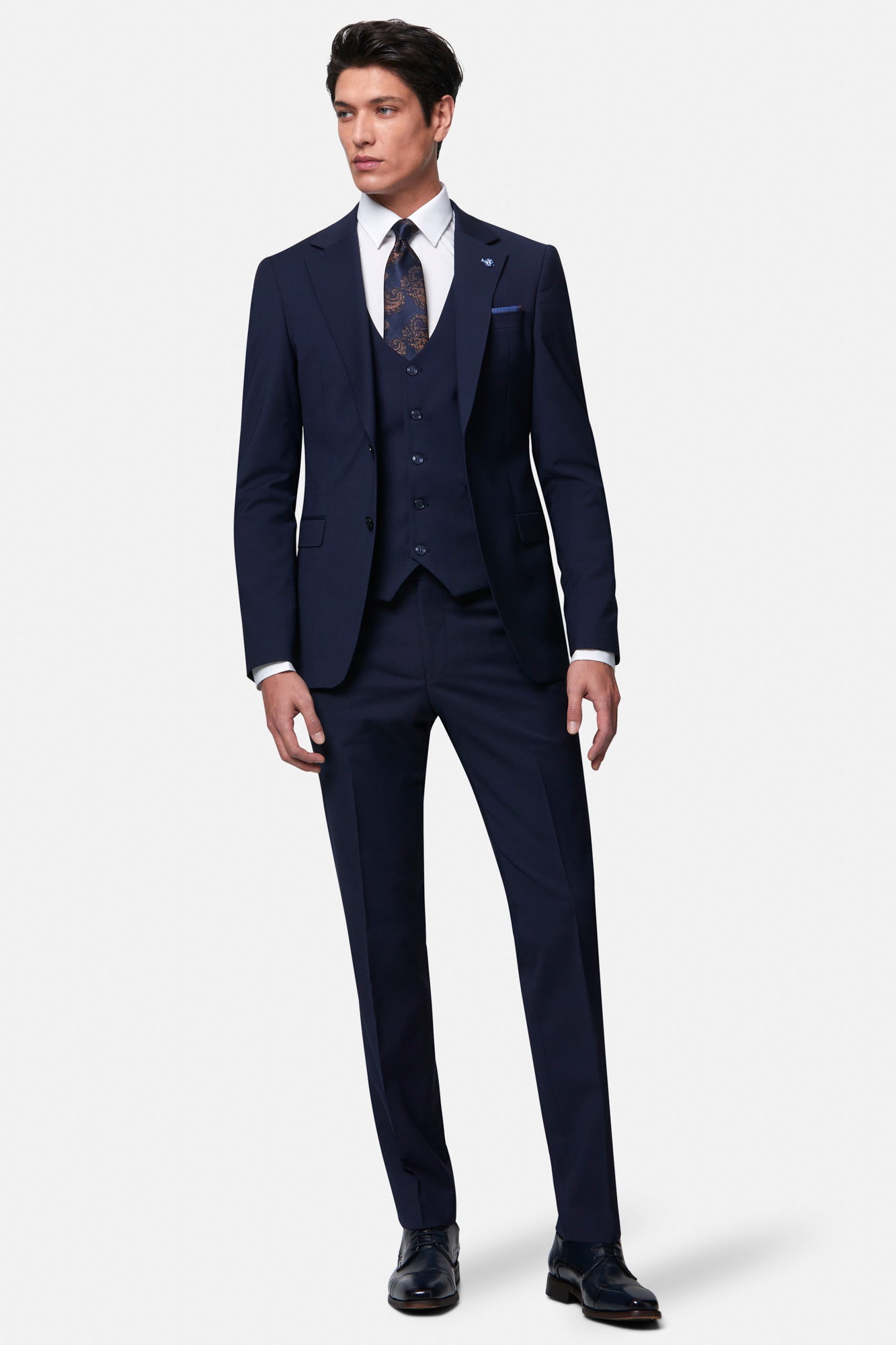 Peter Ink Tapered Waistcoat-Full model view