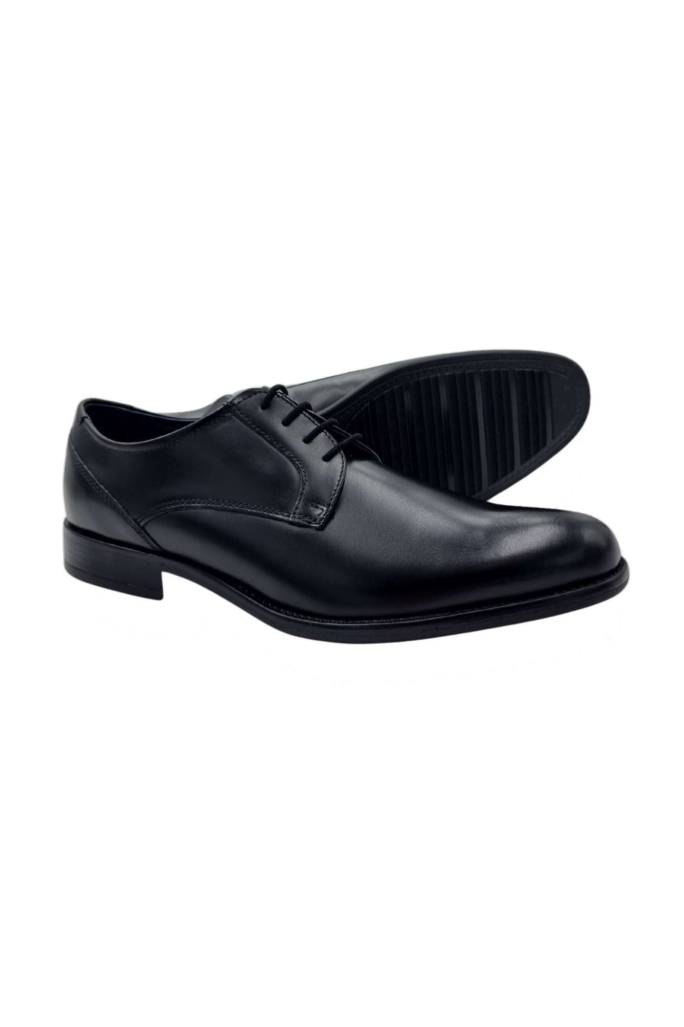 Men's Dasher Black Shoe-Sole View
