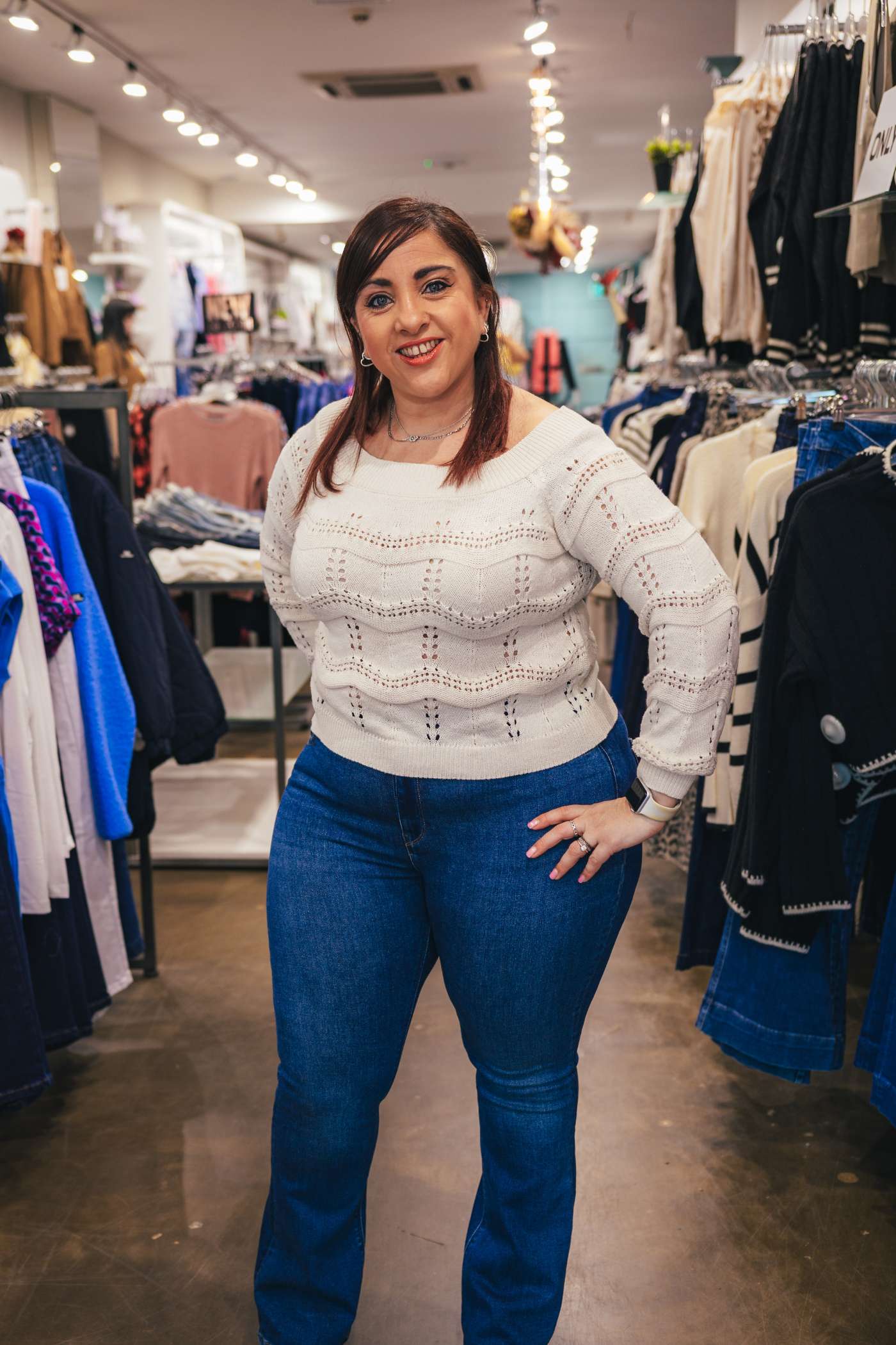 Kirsten in the Vilda Life Long Sleeve Pullover Knit