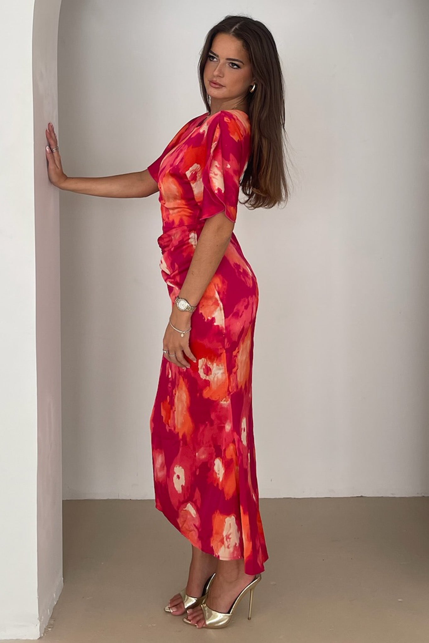 Ladies Cleo Pink Absract Ruched Detail Midi Dress-Model Side View