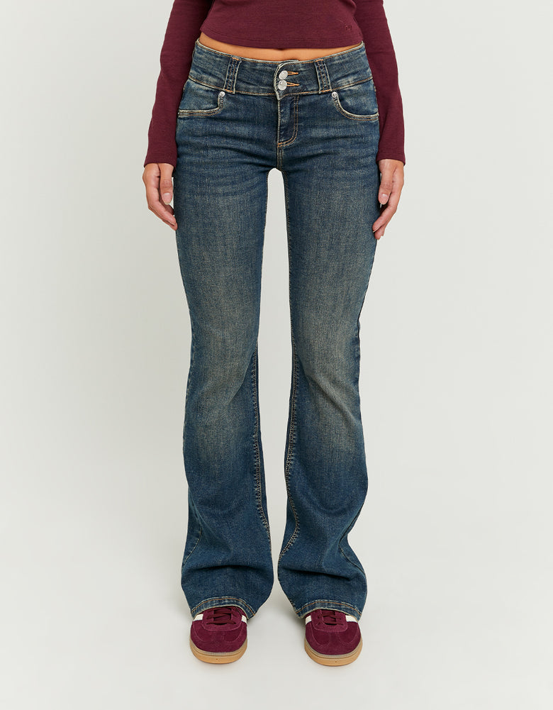 Ladies Low-Waist Blue Bootsut Jeans-Closer View of the Front