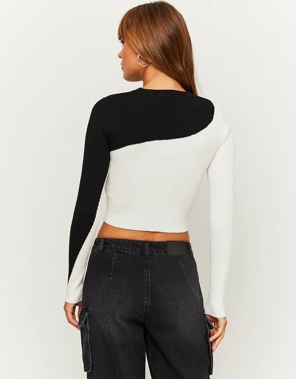Ladies Sweater - Black/White-Back View