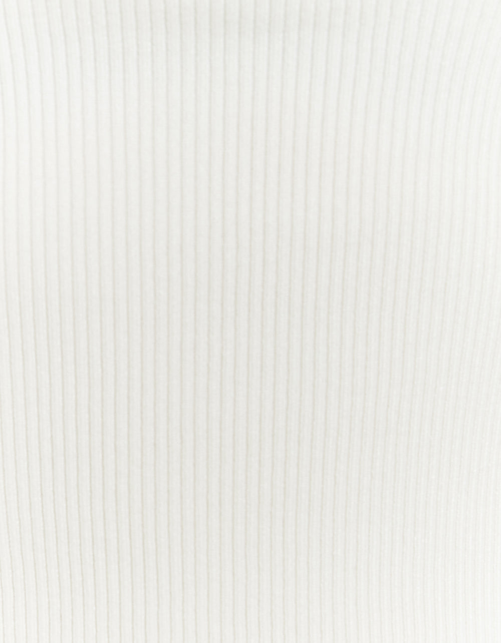 Ladies White Short Sleeve Knitted Top-Close Up View