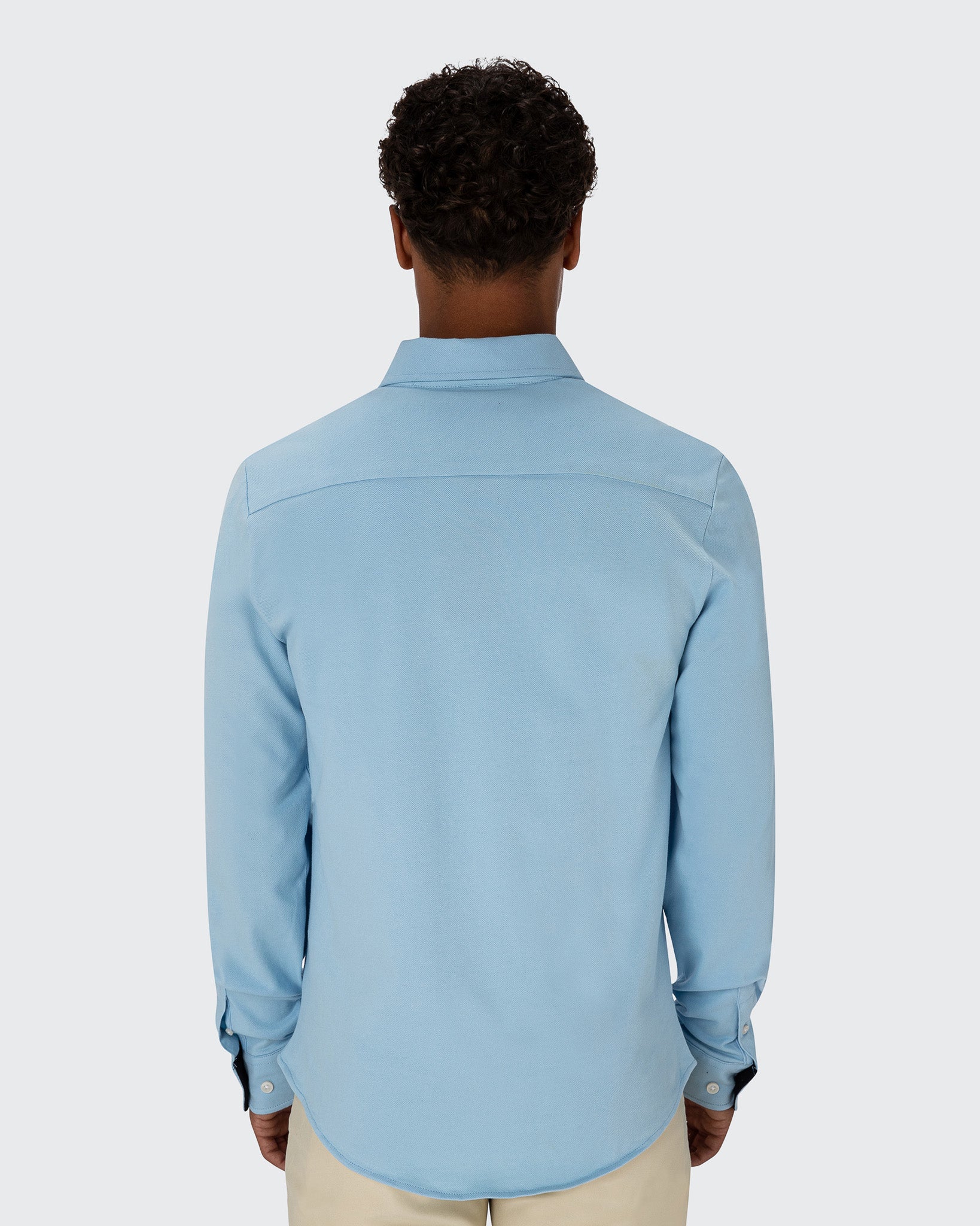 Walker & Hunt Pique Stretch Light Blue Shirt Light Blue model front view