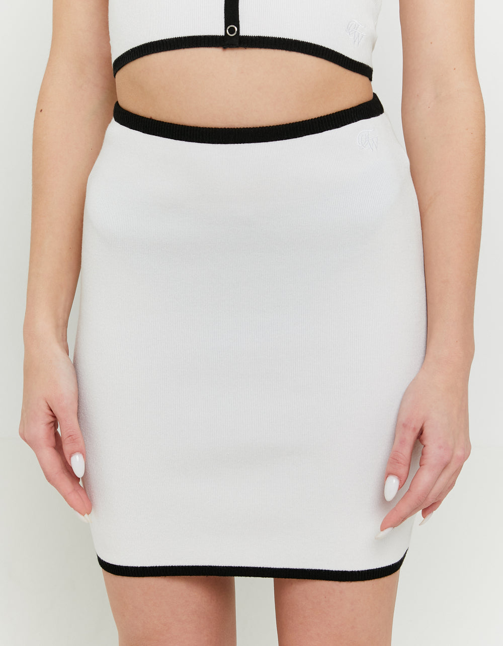 Ladies White Knitted Skirt With Contrasting Trim-Model Front View