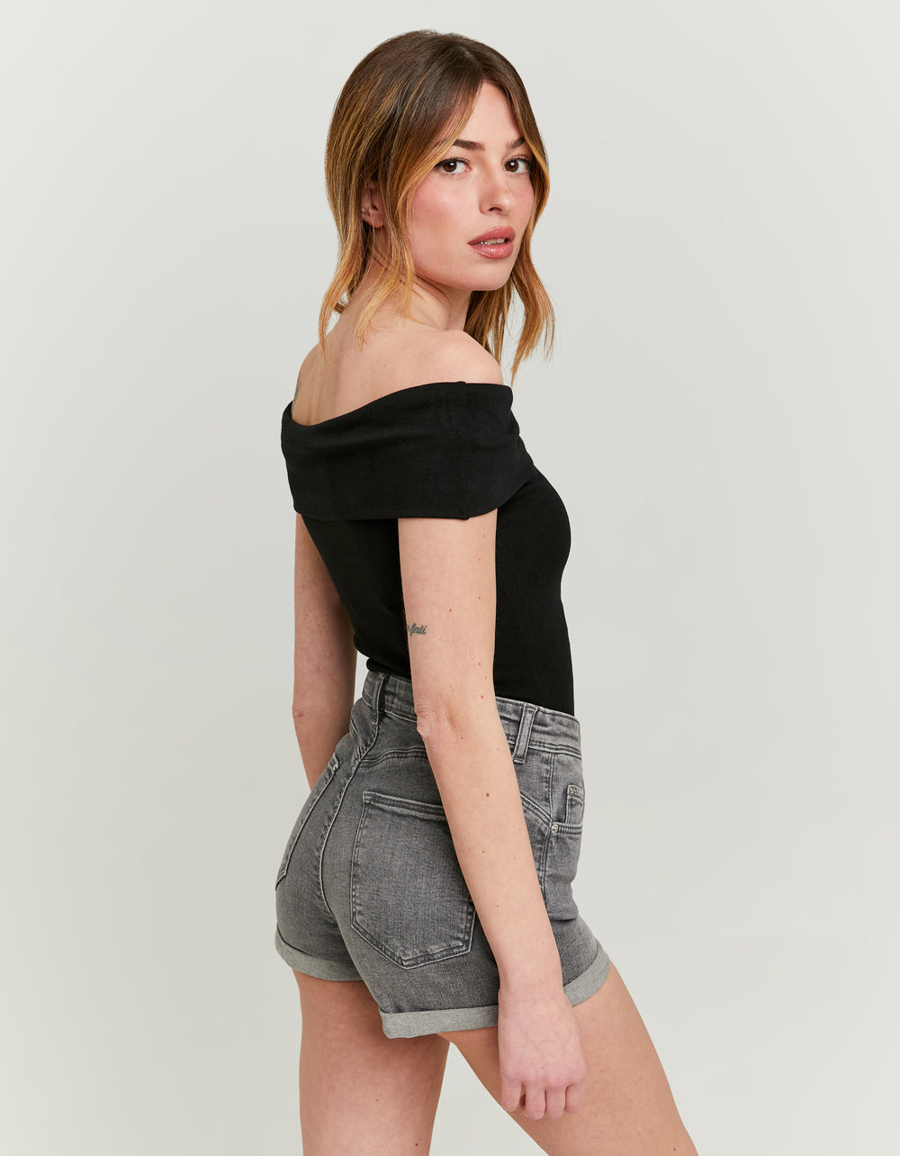 Ladies Black Off-Shoulder Basic Top-Model Back View