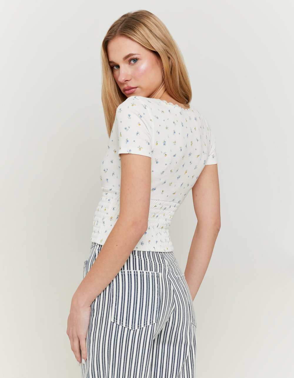 White Top With Gathered Waist