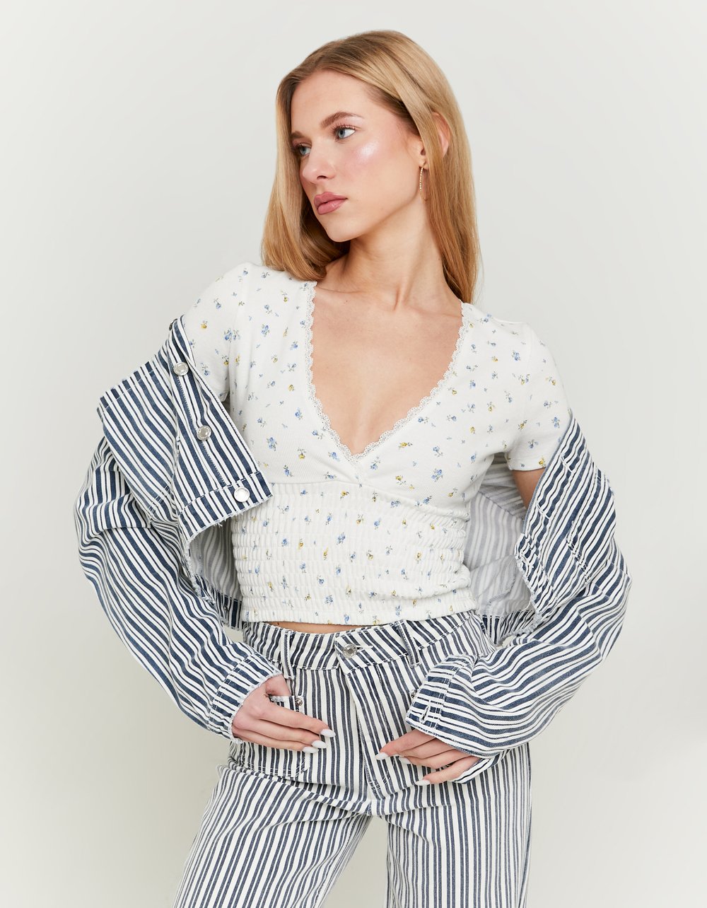 Tally Weijl White Top With Gathered Waist White front view