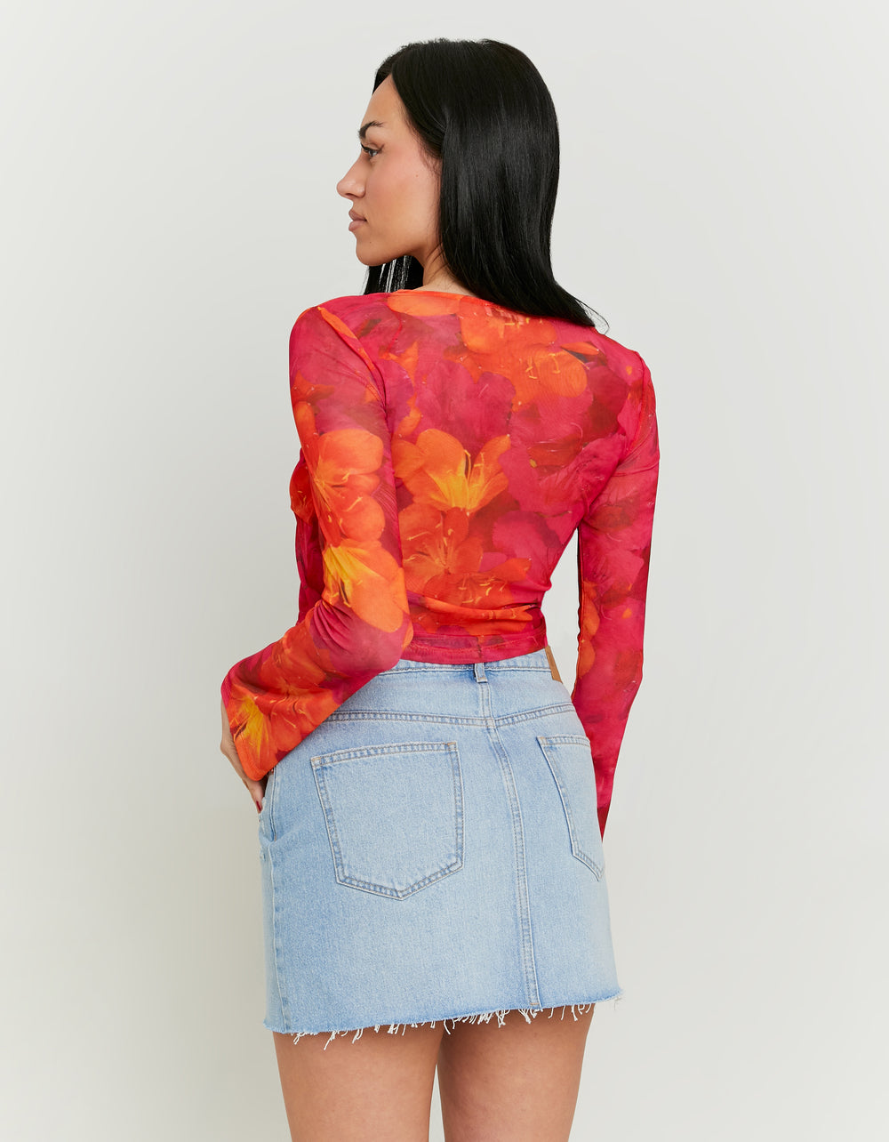 Ladies Mesh Knot Top With Floral Print-Model Full Back View